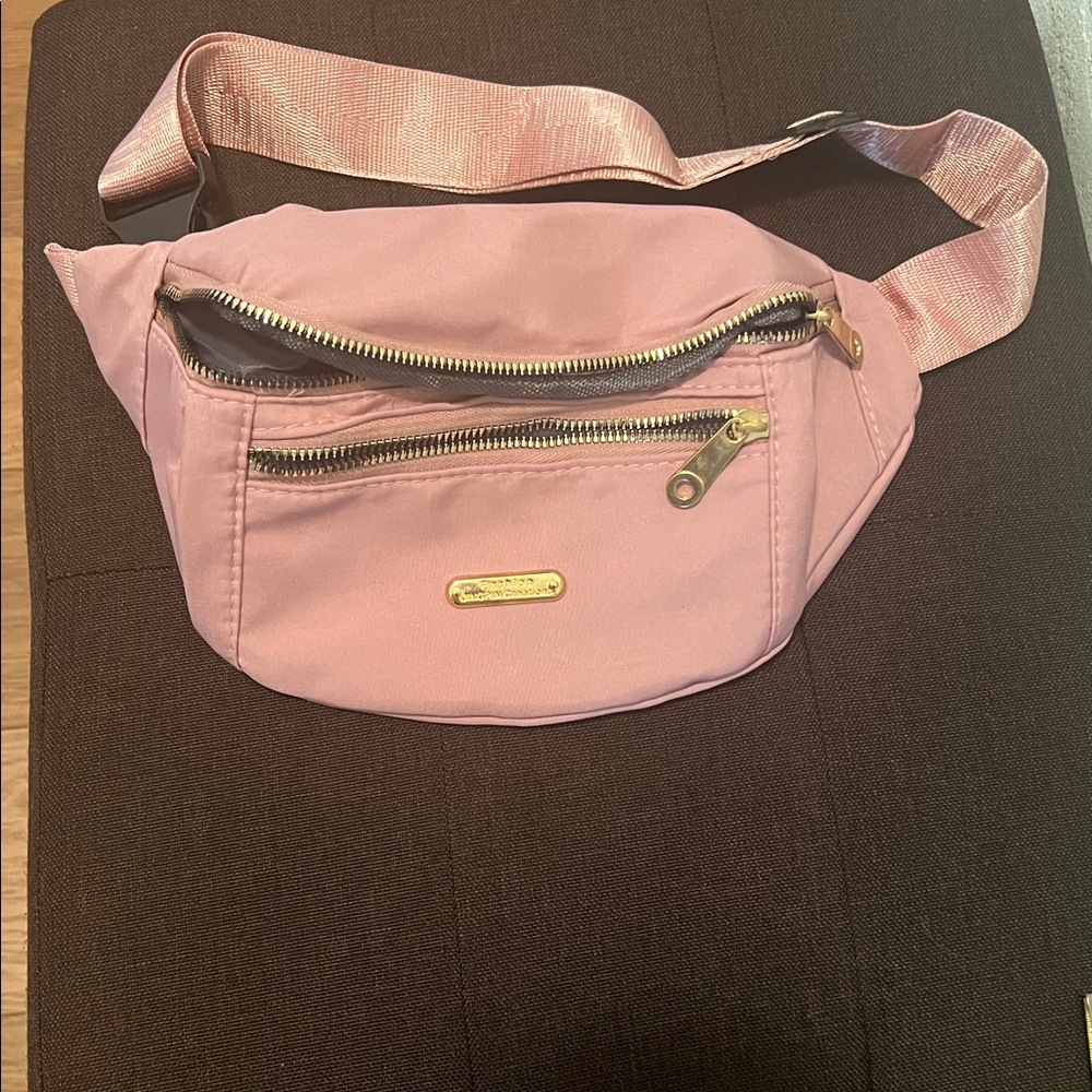 ( 0338) Women Fanny Peach